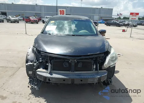 2015 Nissan Altima 2.5 S z USA, uszkodzony, nr VIN 1N4AL3AP3FC573285